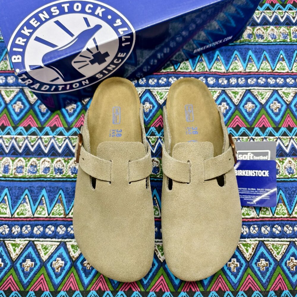 🌟POSH FRESH🌟 Women's Taupe Suede Birkenstock Boston Shoes - Narrow Fit